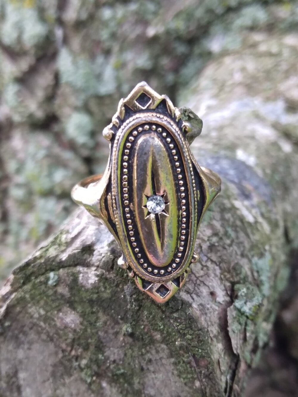 Vintage Avon 1976 Kensington Ring Victorian Style Gold Tone Size 6 - Picture 8 of 12